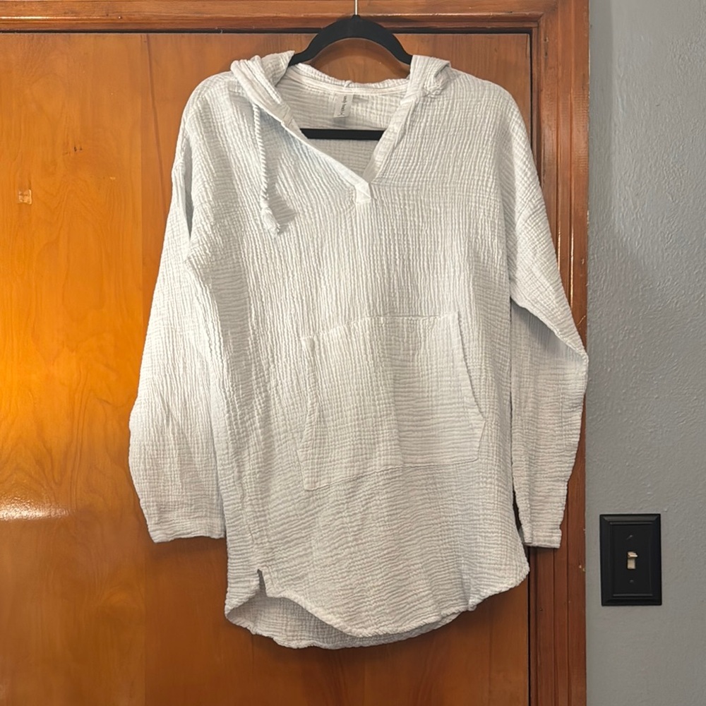 Cotton Gauze White Hooded Pullover with Front Pocket